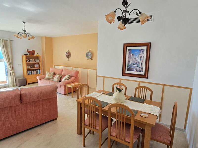 2 bedroom Apartment for sale