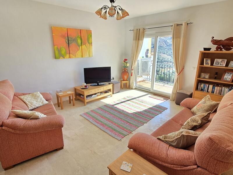 2 bedroom Apartment for sale