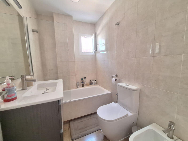 2 slaapkamer Appartement Te koop