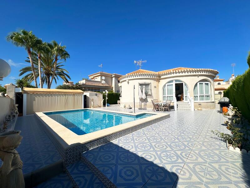 3 bedroom Villa for sale