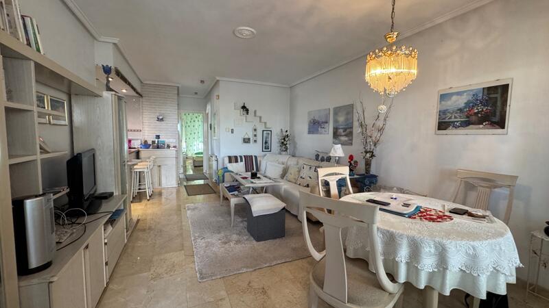 2 bedroom Apartment for sale