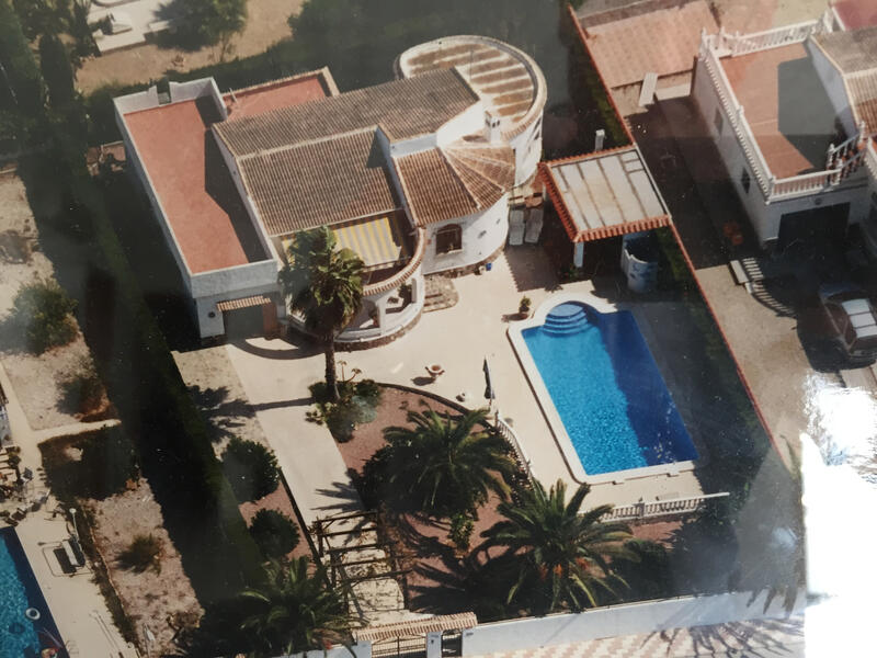 Villa for sale