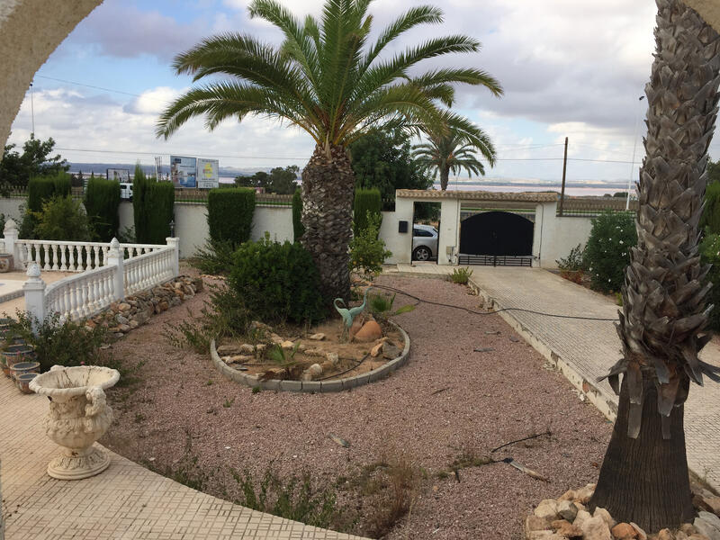 Villa for sale