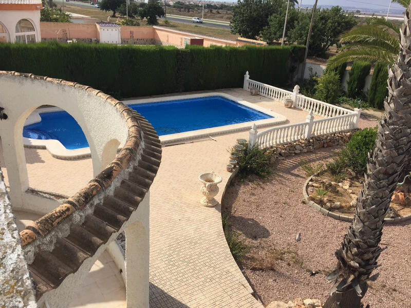 Villa for sale