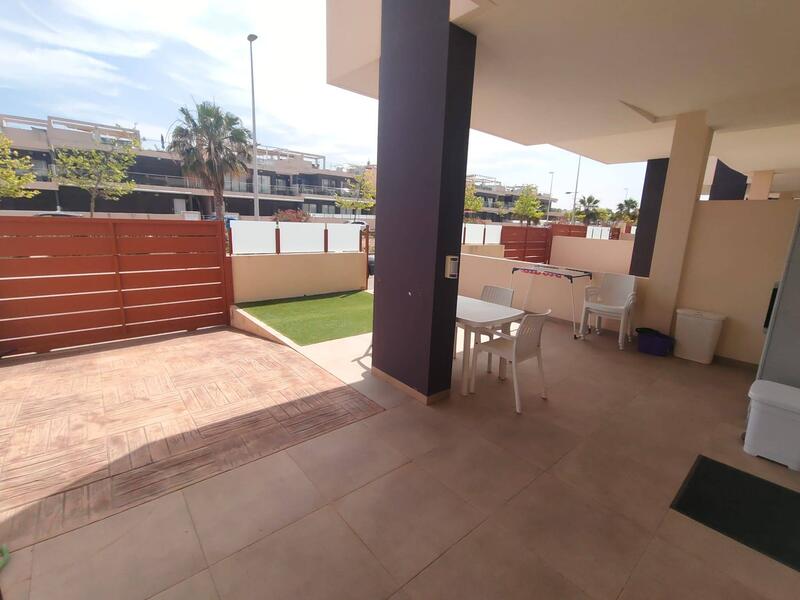 2 Cuarto Villa en venta