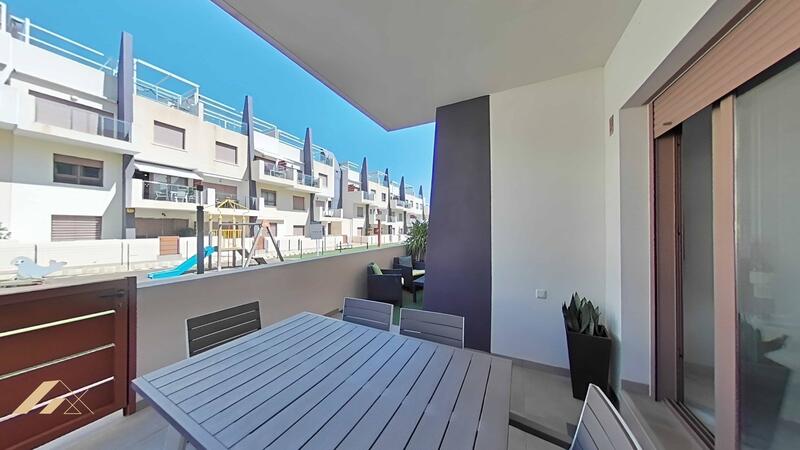 2 Cuarto Villa en venta