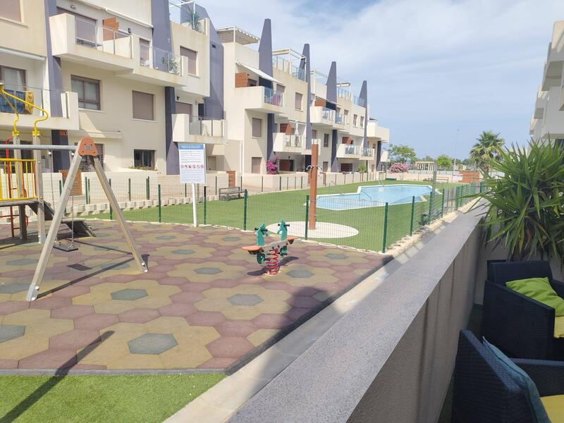 2 Cuarto Villa en venta