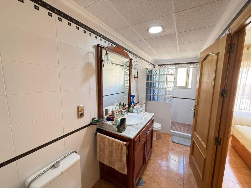 3 bedroom Apartment for sale