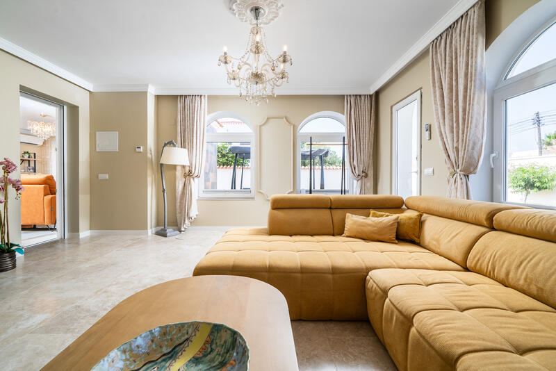 4 slaapkamer Villa Te koop