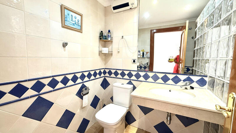 3 bedroom Townhouse for sale