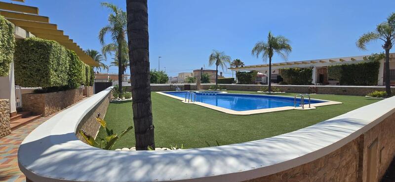 2 Cuarto Adosado en venta