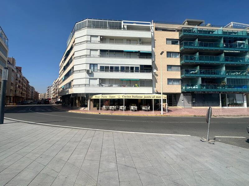 Apartment for sale in Torrevieja, Alicante