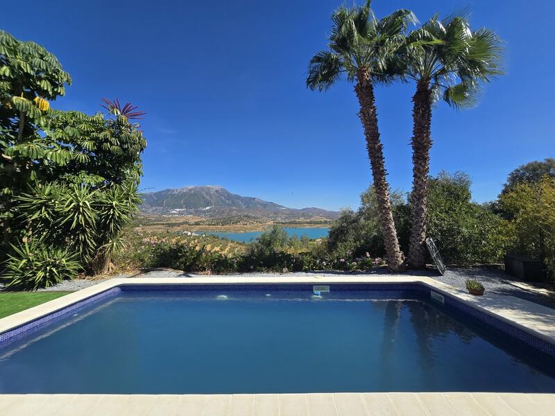 6 bedroom Villa for sale