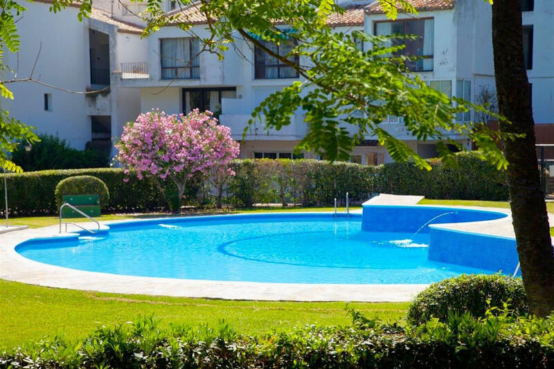 Apartment for sale in Estepona, Málaga