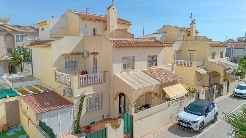 Villa till salu i Pilar de la Horadada, Alicante