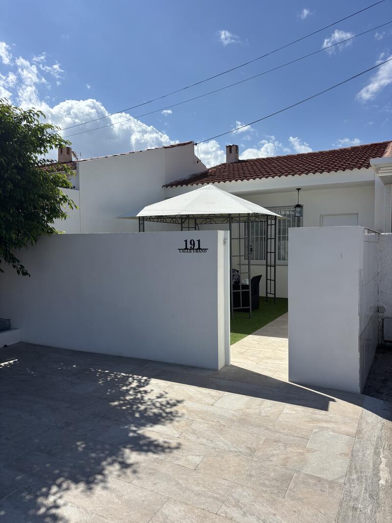 Radhus till salu i Torrevieja, Alicante