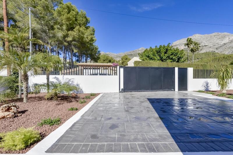 4 bedroom Villa for sale