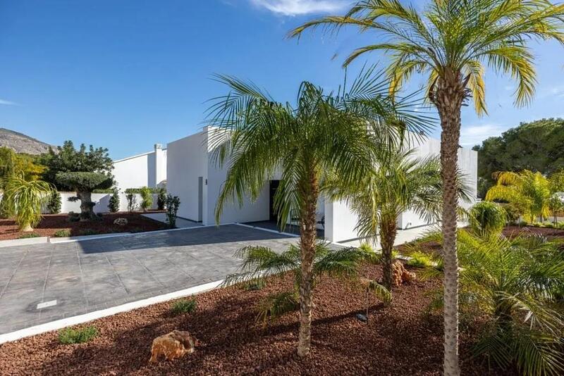 4 bedroom Villa for sale