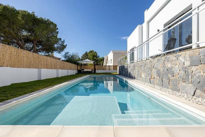 4 bedroom Villa for sale