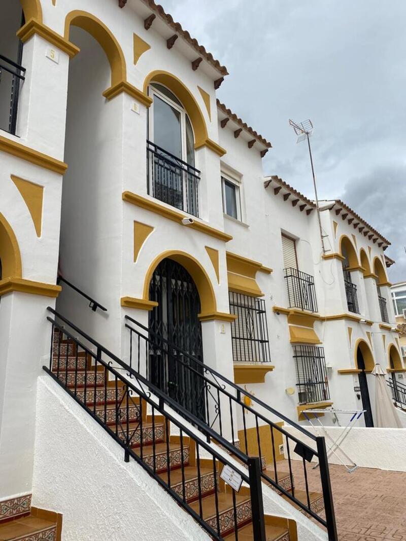 Lägenhet till salu i Villamartin, Alicante