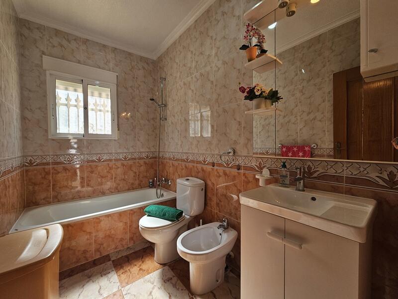 4 bedroom Villa for sale
