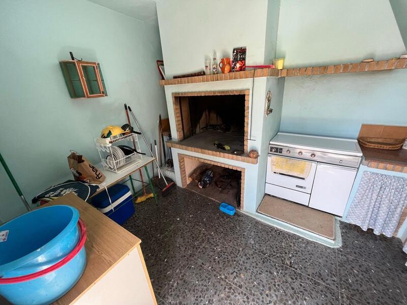 3 bedroom Commercial Property for sale