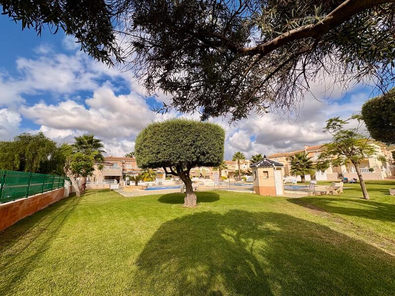 3 bedroom Townhouse for sale