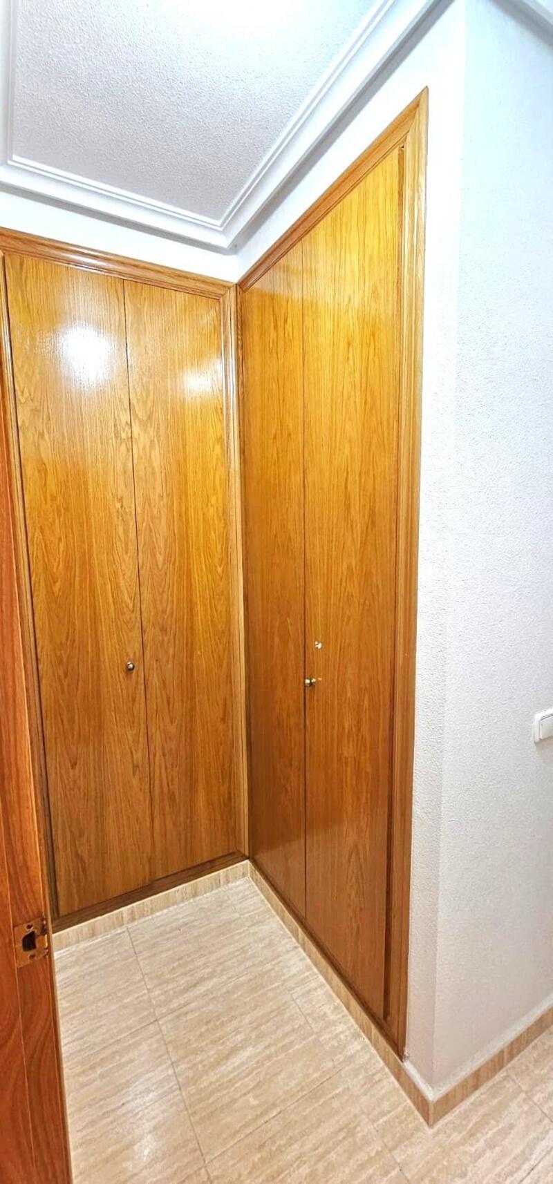 2 Cuarto Local Comercial en venta