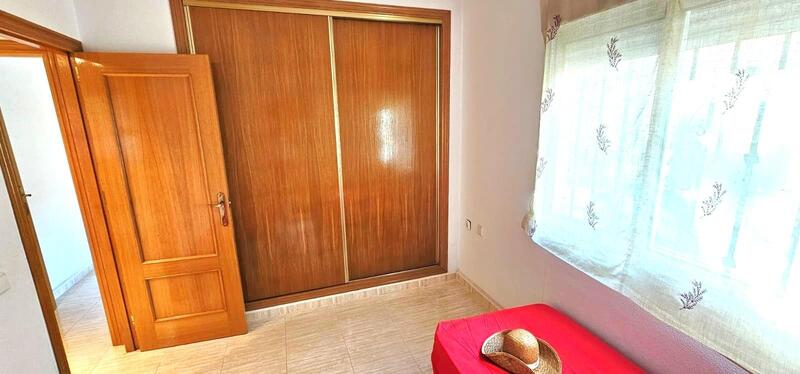 2 Cuarto Local Comercial en venta