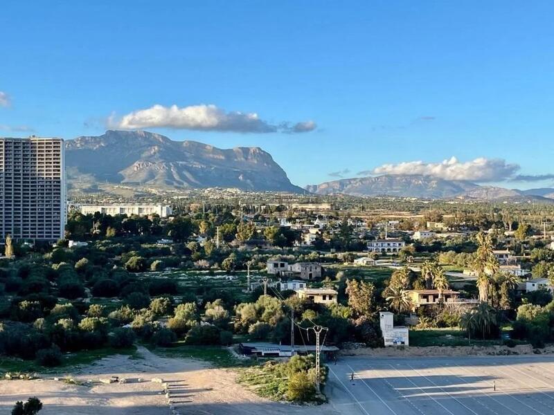 3 bedroom Apartment for sale