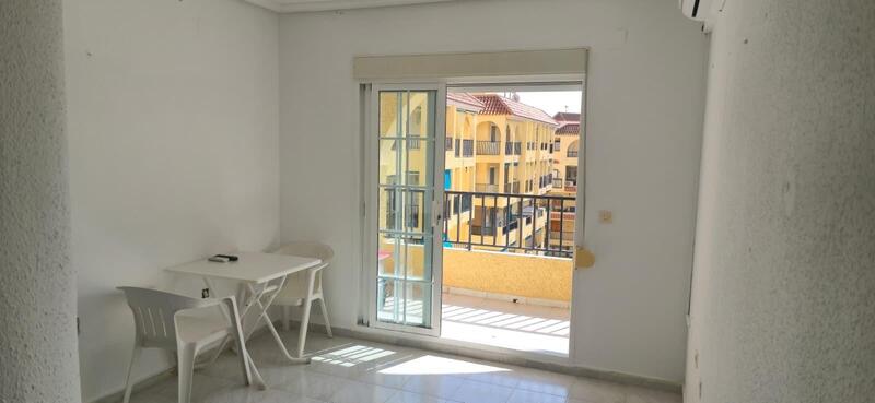 Apartamento en venta en Torrevieja, Alicante