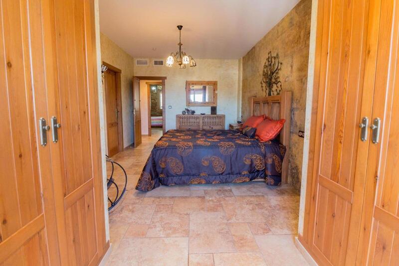 8 Cuarto Villa en venta