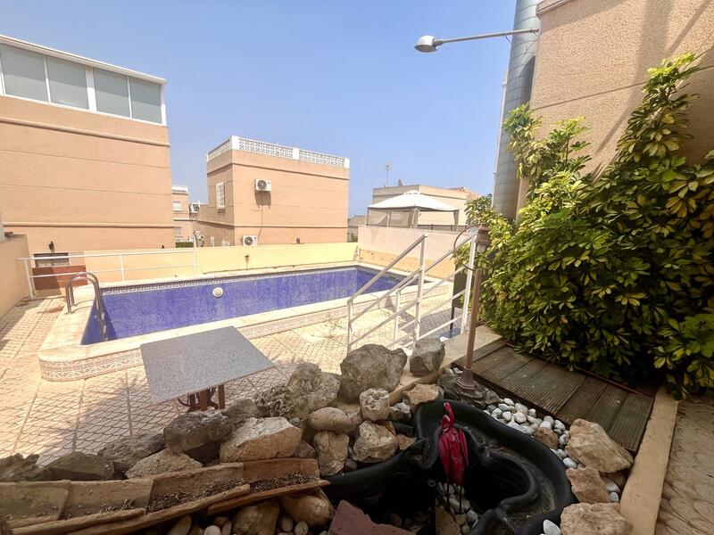 1 Cuarto Casa de Campo en venta