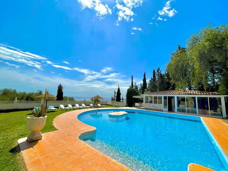 8 chambre Villa à vendre