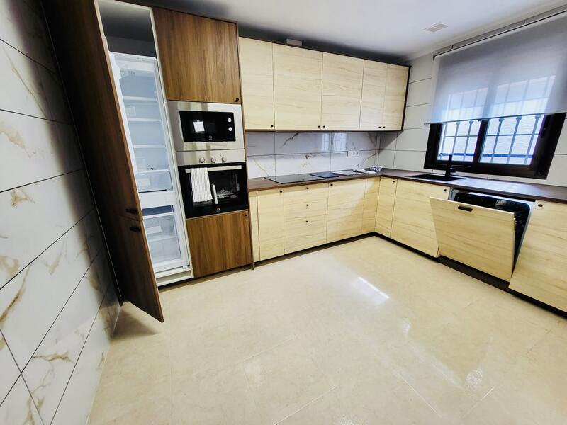 3 bedroom Townhouse for sale