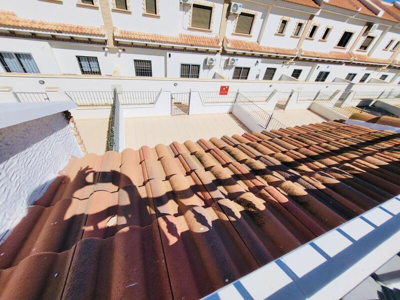 3 bedroom Townhouse for sale