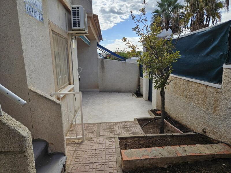 3 bedroom Townhouse for sale