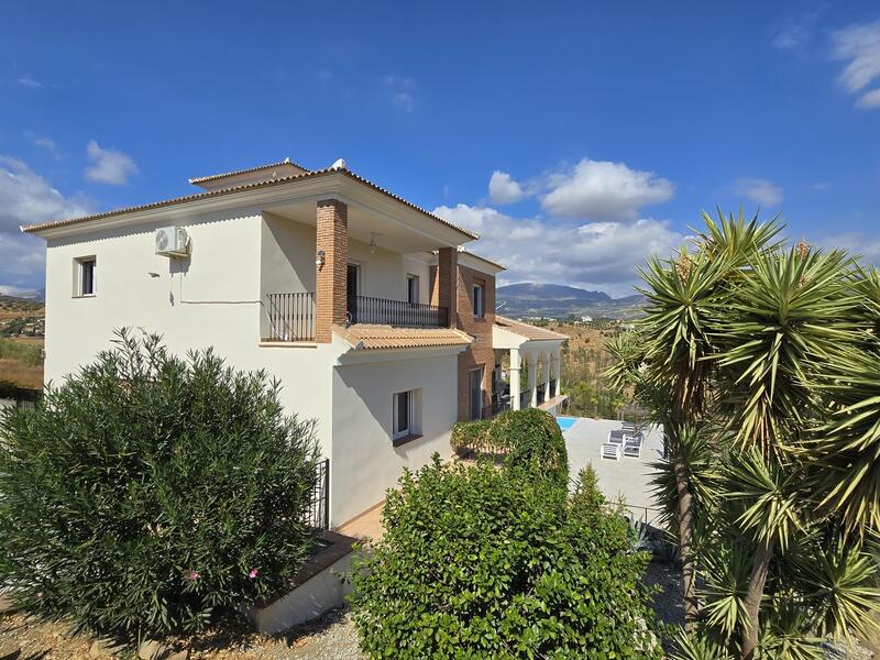 4 bedroom Villa for sale