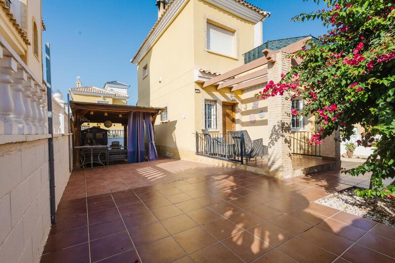 Villa zu verkaufen in Algorfa, Alicante