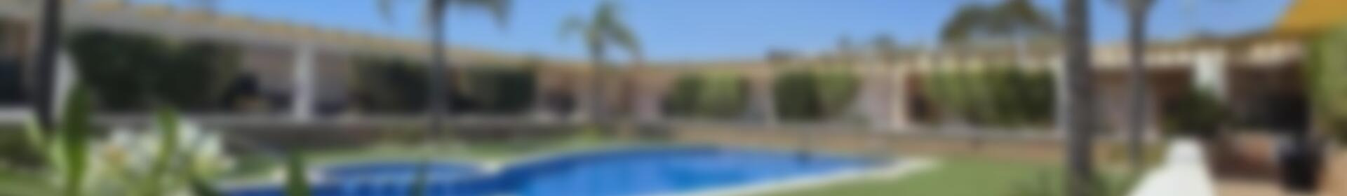 2 bedroom Townhouse for sale