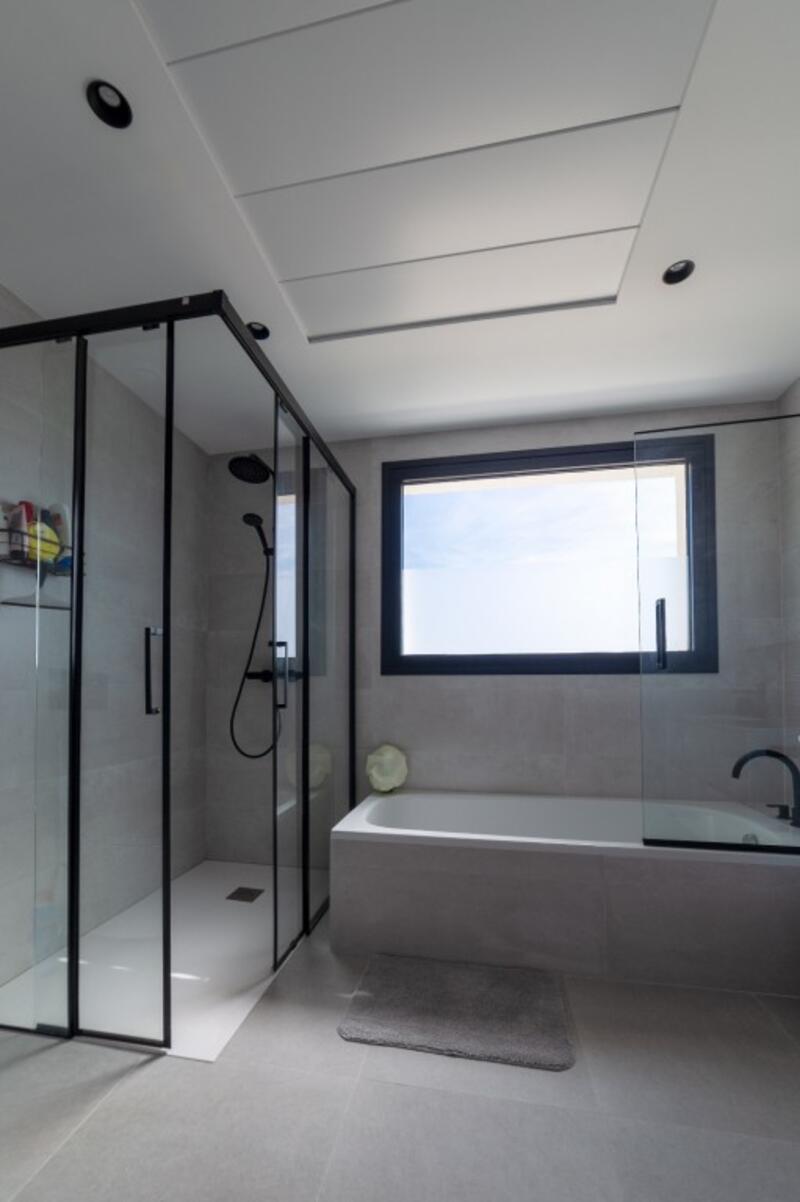 4 slaapkamer Villa Te koop