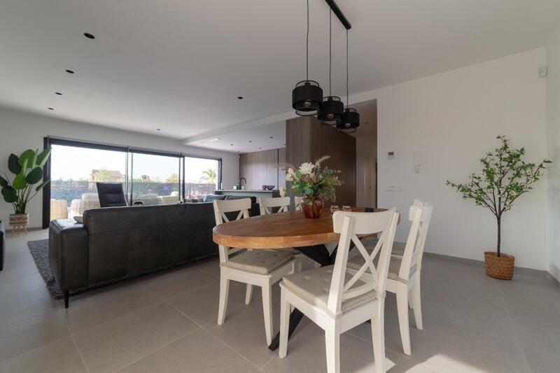 4 slaapkamer Villa Te koop
