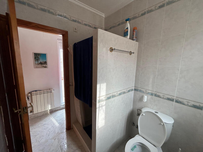 2 Cuarto Villa en venta