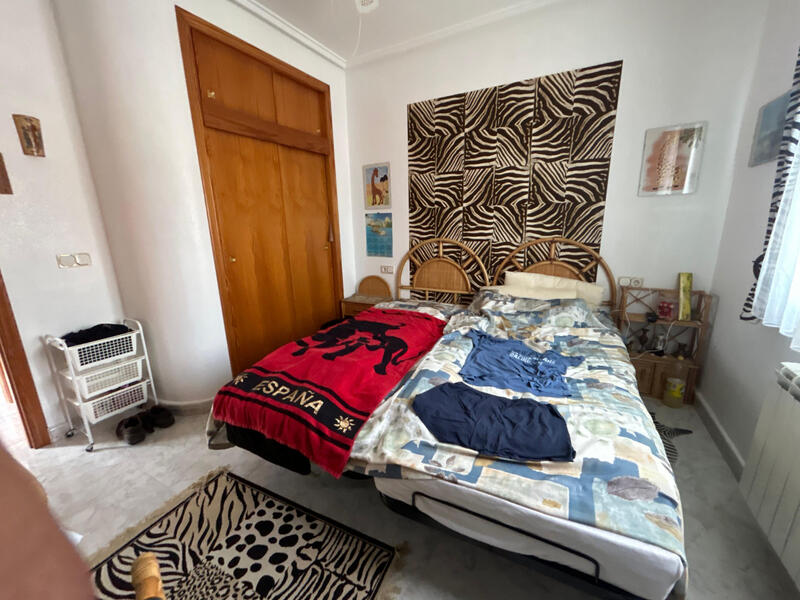 2 Cuarto Villa en venta