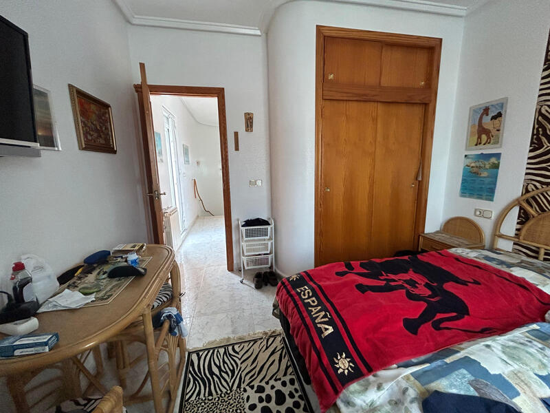 2 Cuarto Villa en venta