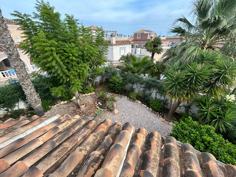 2 Cuarto Villa en venta