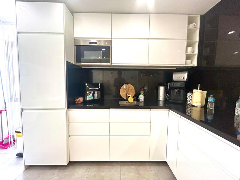 3 bedroom Apartment for sale