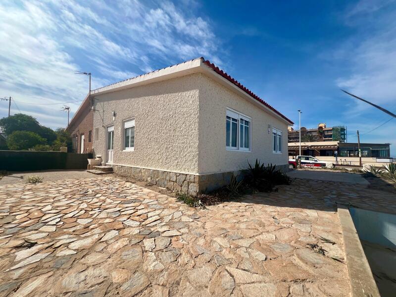 3 Cuarto Villa en venta