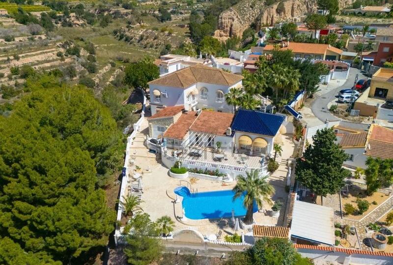 15 Cuarto Villa en venta