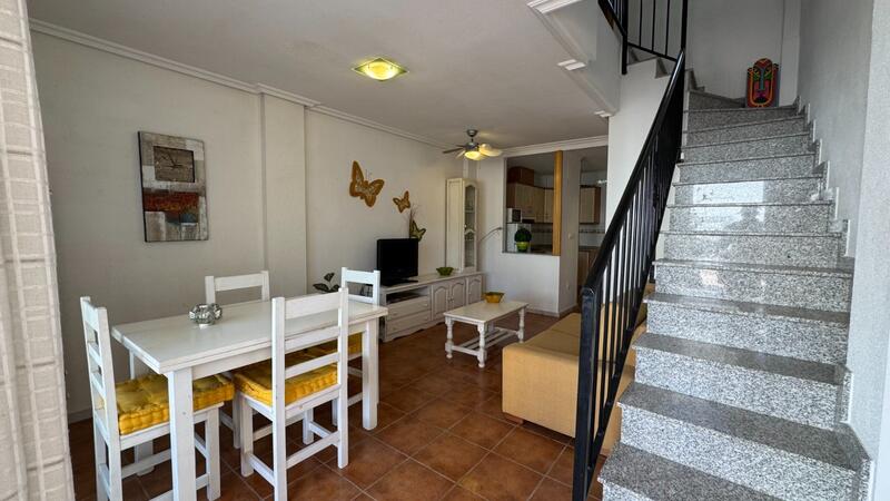 2 chambre Local Commercial à vendre